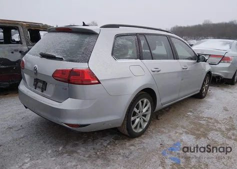 2016 Volkswagen Golf Sportwagen Tsi Se 4-Door z USA, uszkodzony, nr VIN 3VWC17AU9GM517418